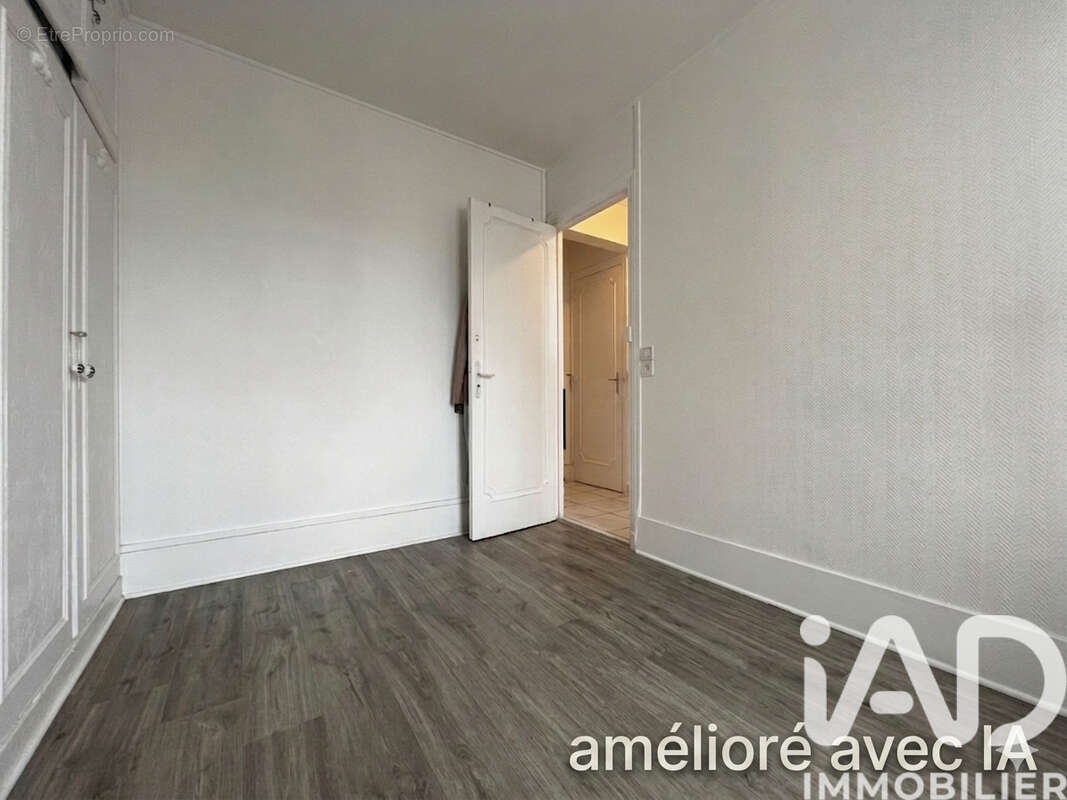 Photo 8 - Appartement à CLICHY