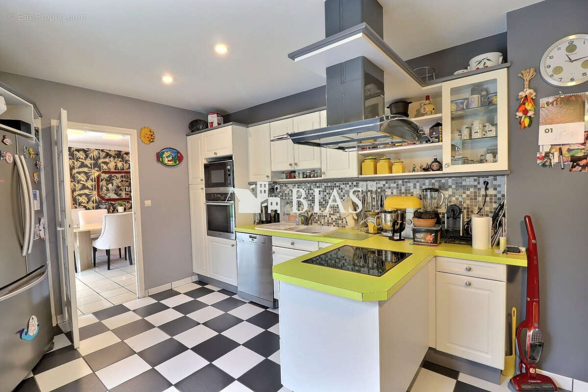 Maison à HEUDREVILLE-SUR-EURE