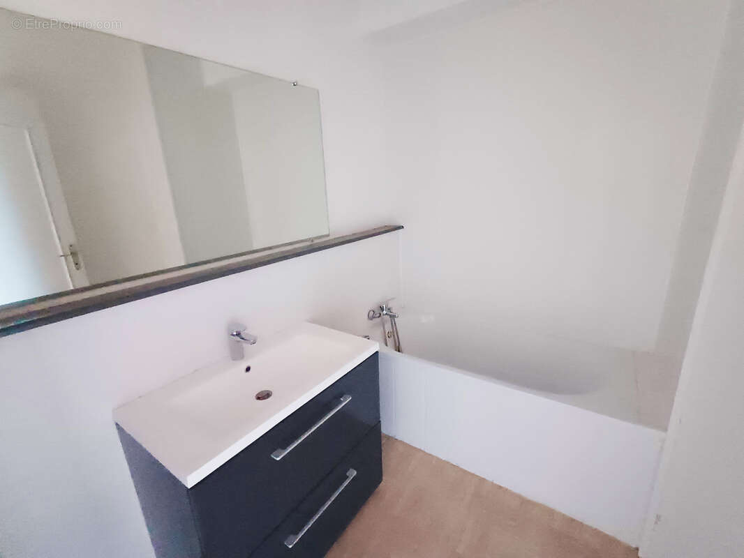 Appartement à AUBENAS