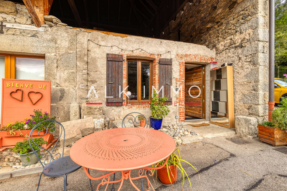 Maison à EVIRES