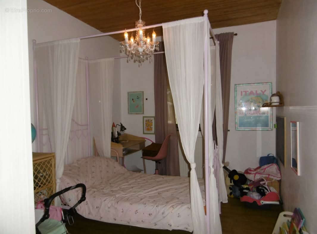 Maison à BLANZAC
