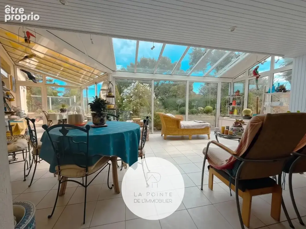 Maison néo-bretonne de 207 m², terrain de 3 305 m² - photo 6
