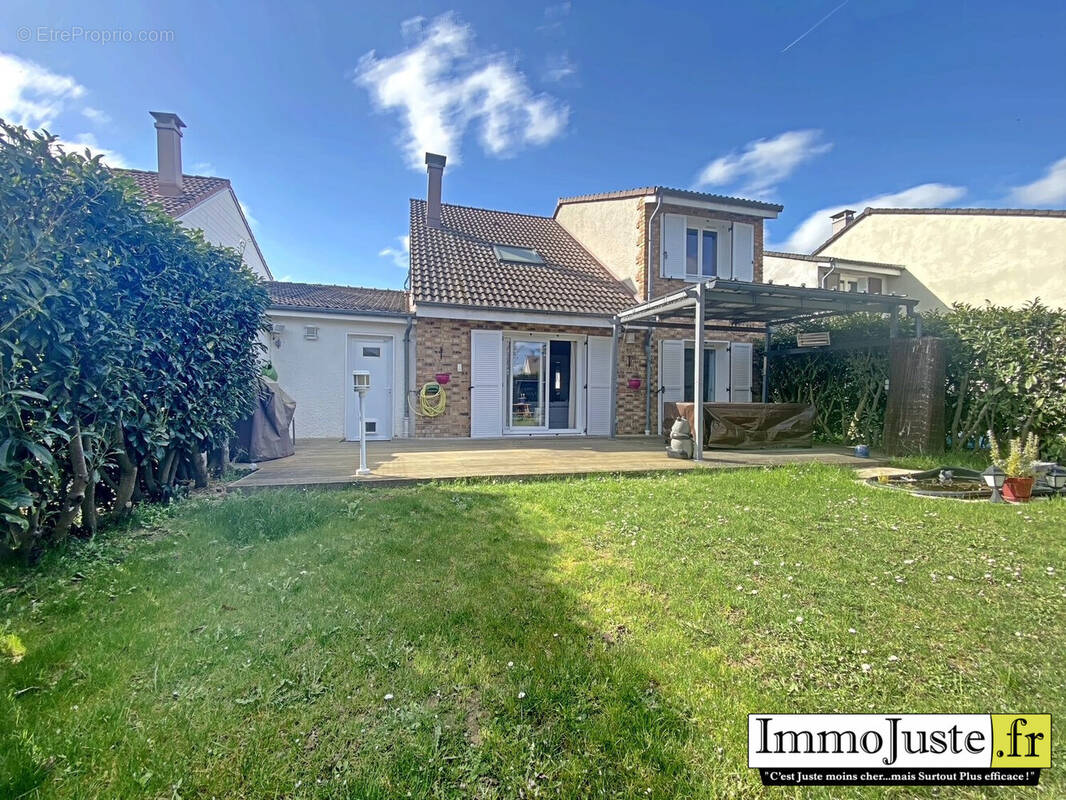 Maison à COIGNIERES