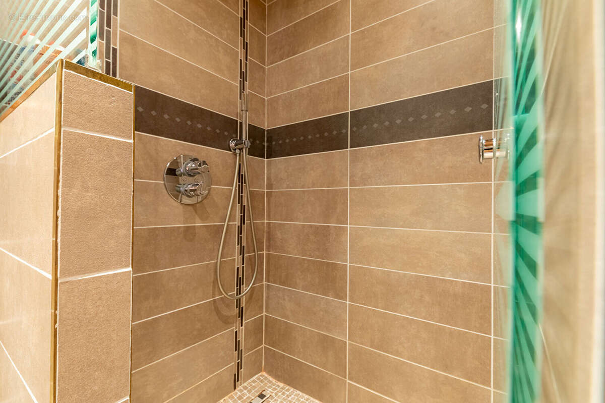 Appartement à LES ALLUES