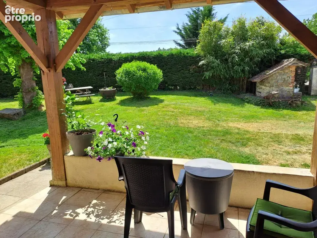 À vendre – maison de campagne avec plus de 5 000 m² de terrain, enclos pour animaux et bâtiment annexe - photo 15