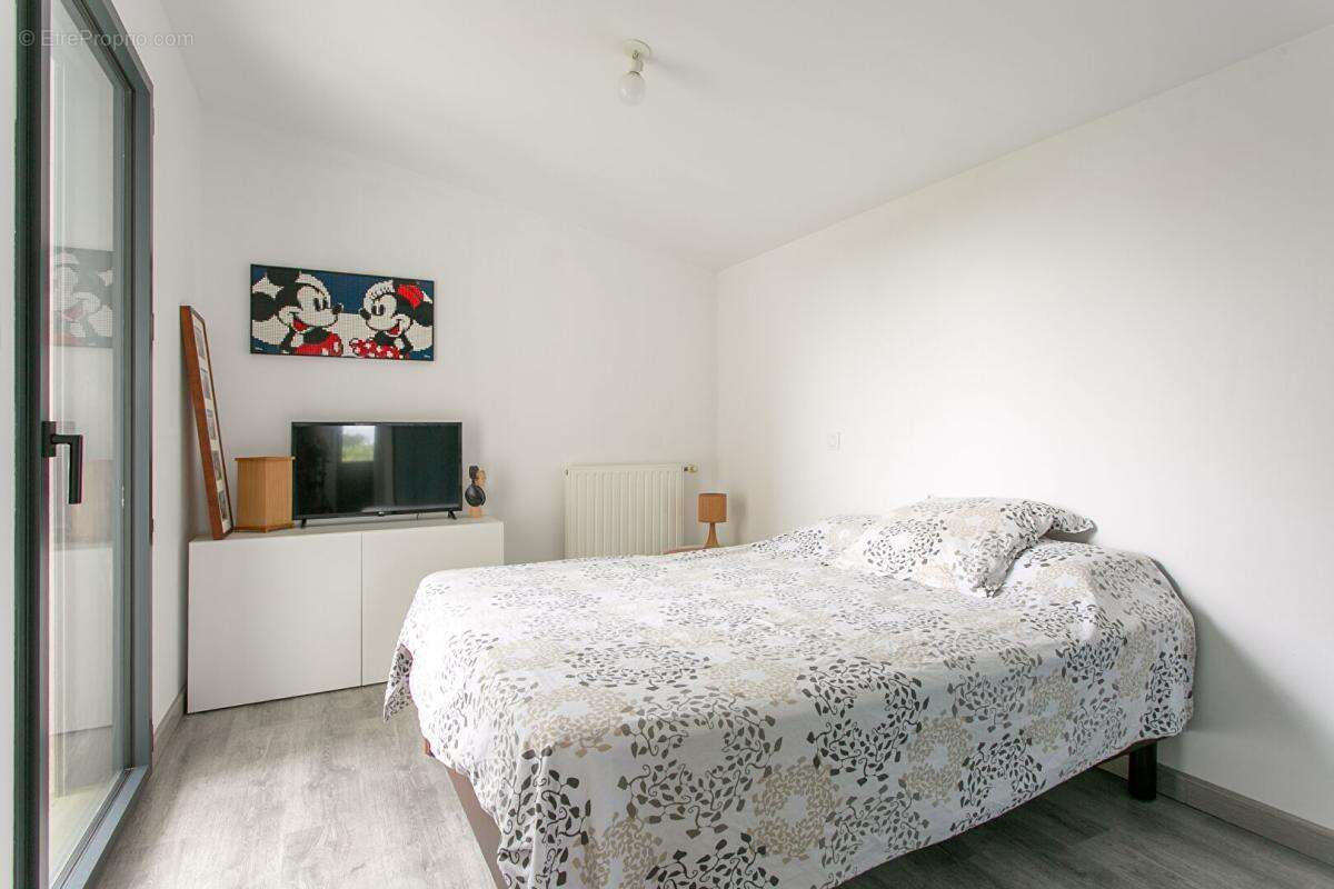 Maison Mouzillon 6 P . 4 Chs . Bureau . 138.77 M² . T 681 M² . Garage . Terrasse . Balcon - photo 14