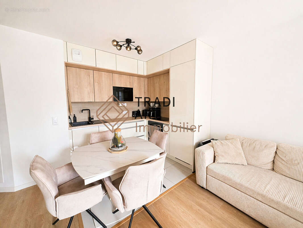 Appartement à SAINTE-GENEVIEVE-DES-BOIS