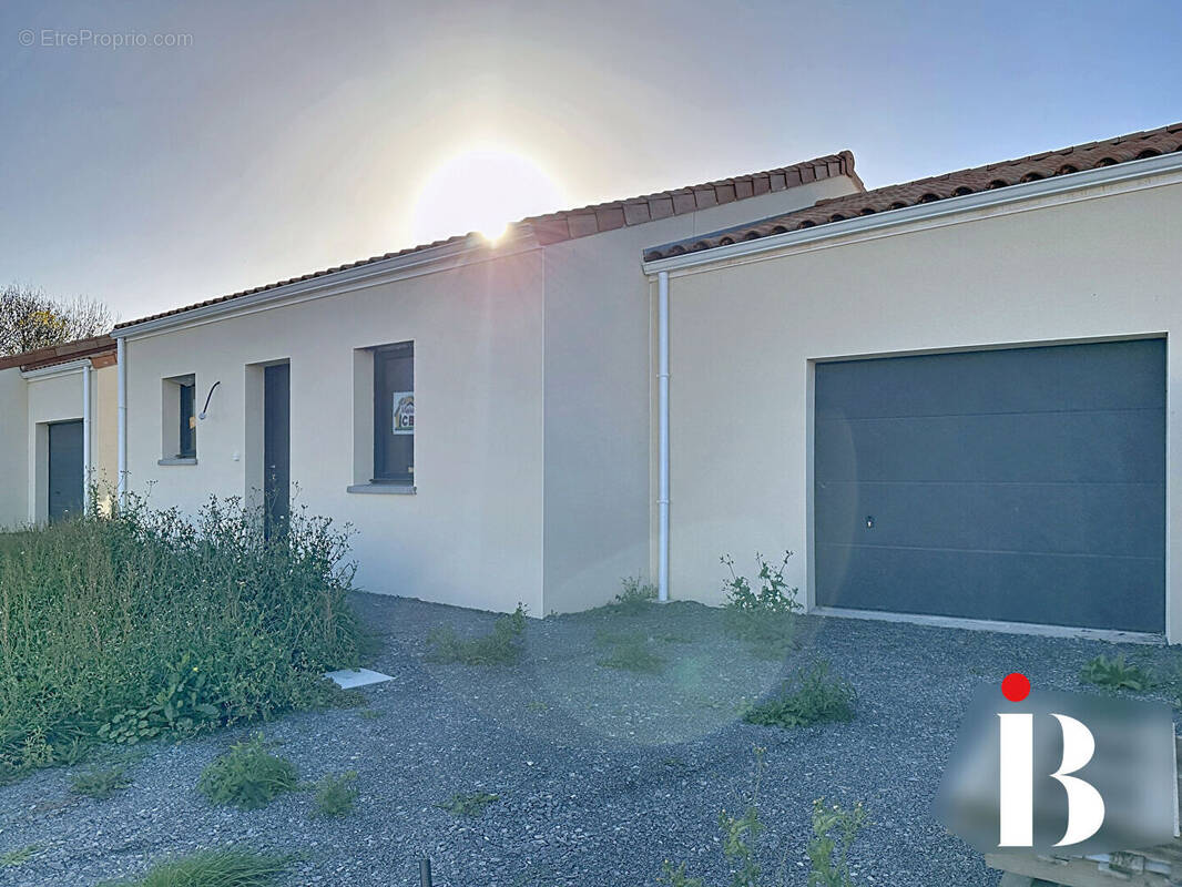 Maison à BEAUVOIR-SUR-MER