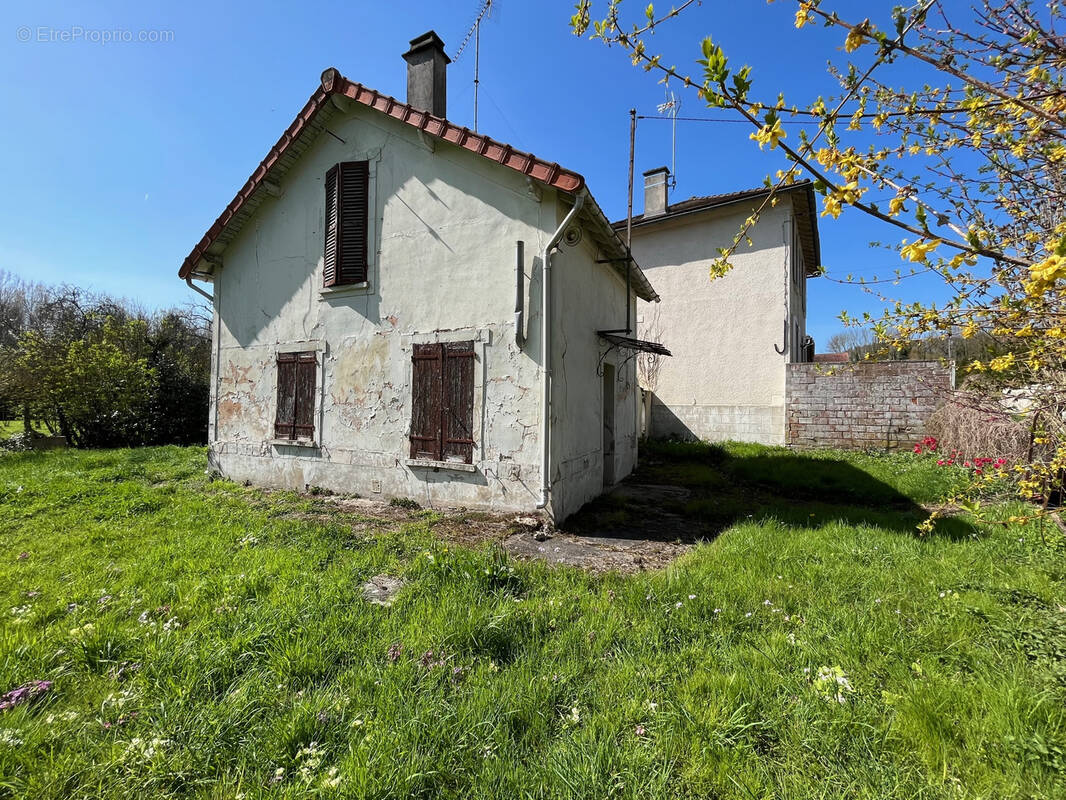 Maison à COUILLY-PONT-AUX-DAMES