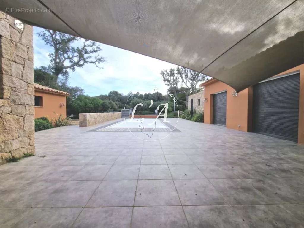 Maison à PORTO-VECCHIO