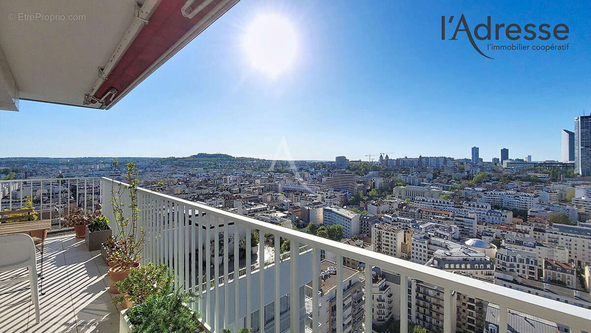 PUTEAUX/CENTRE 3 pièces en étage élevé sans vis-à-vis de 80 m² avec balcon 19m², double parking et cave - photo 7