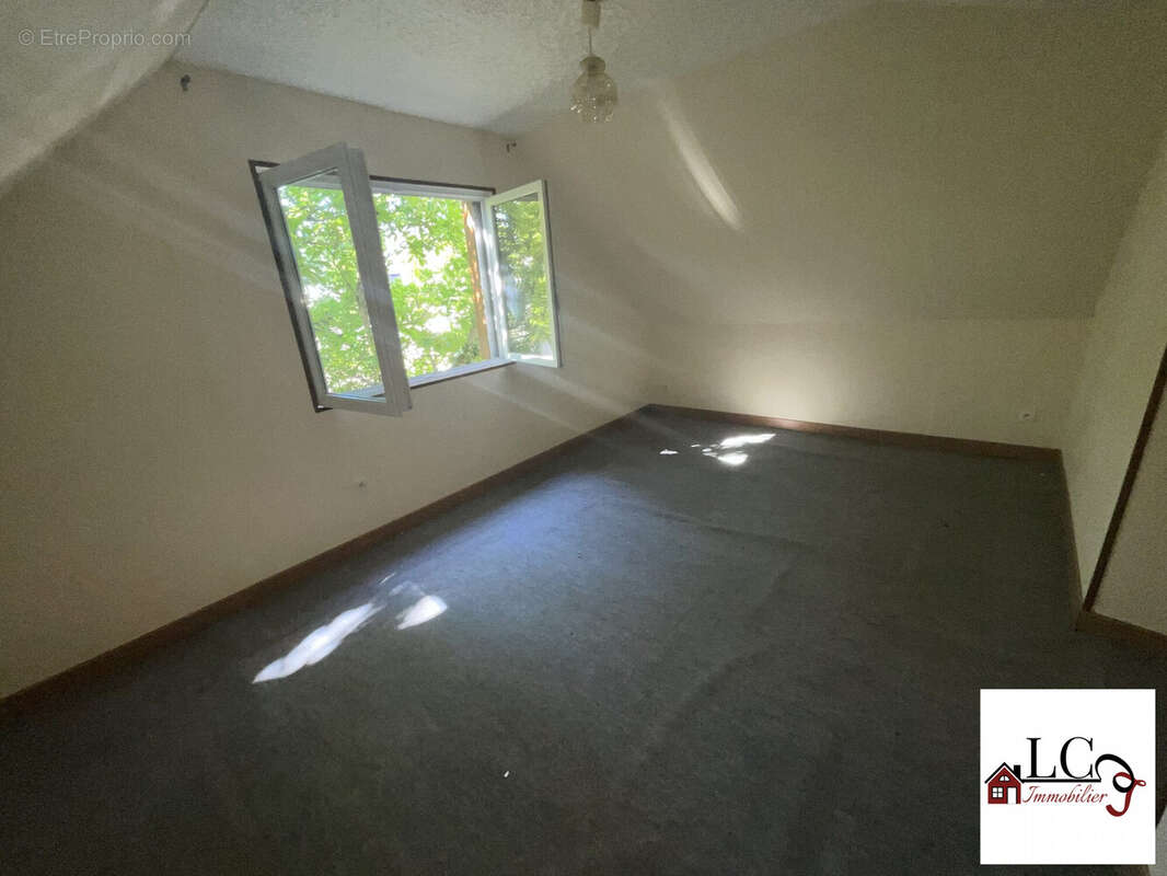 Maison 88 m² à Premery  - photo 8