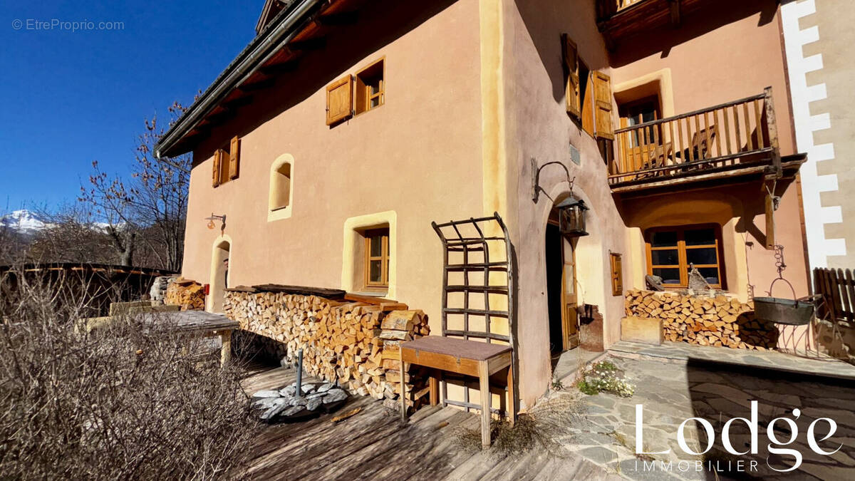 Maison à LA SALLE-LES-ALPES