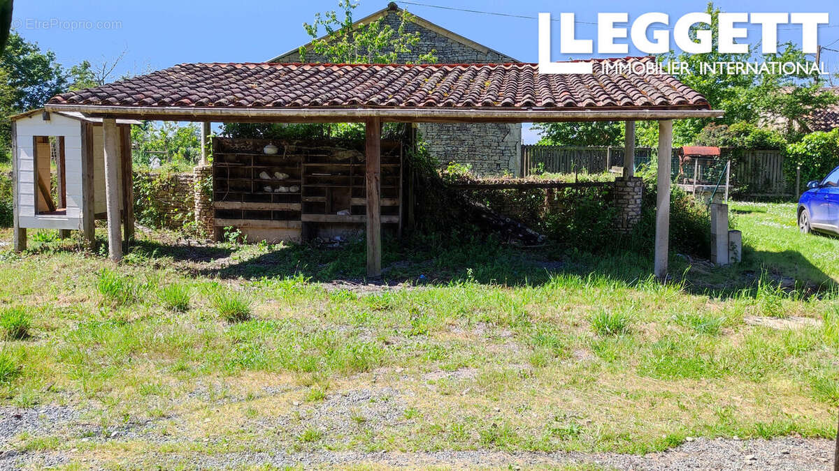 Maison à LEZAY
