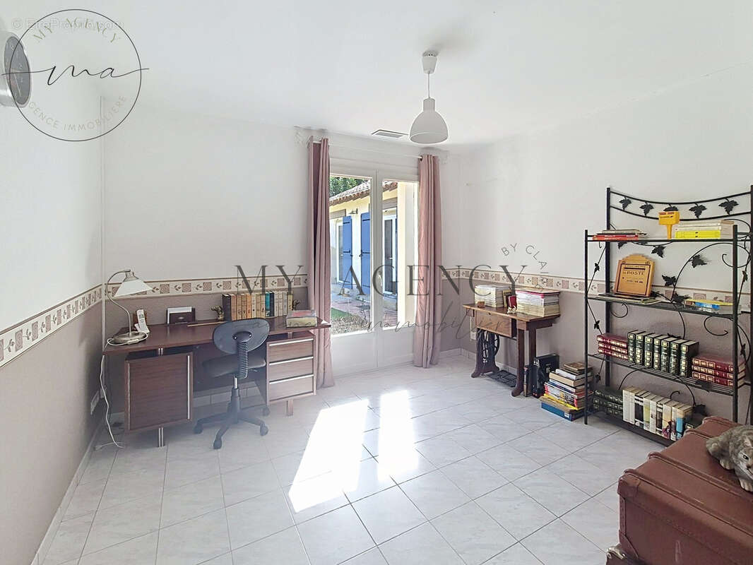 Maison familiale de 205 m2 - photo 5