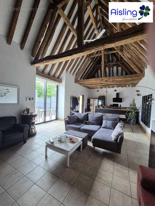 Maison à LUYNES