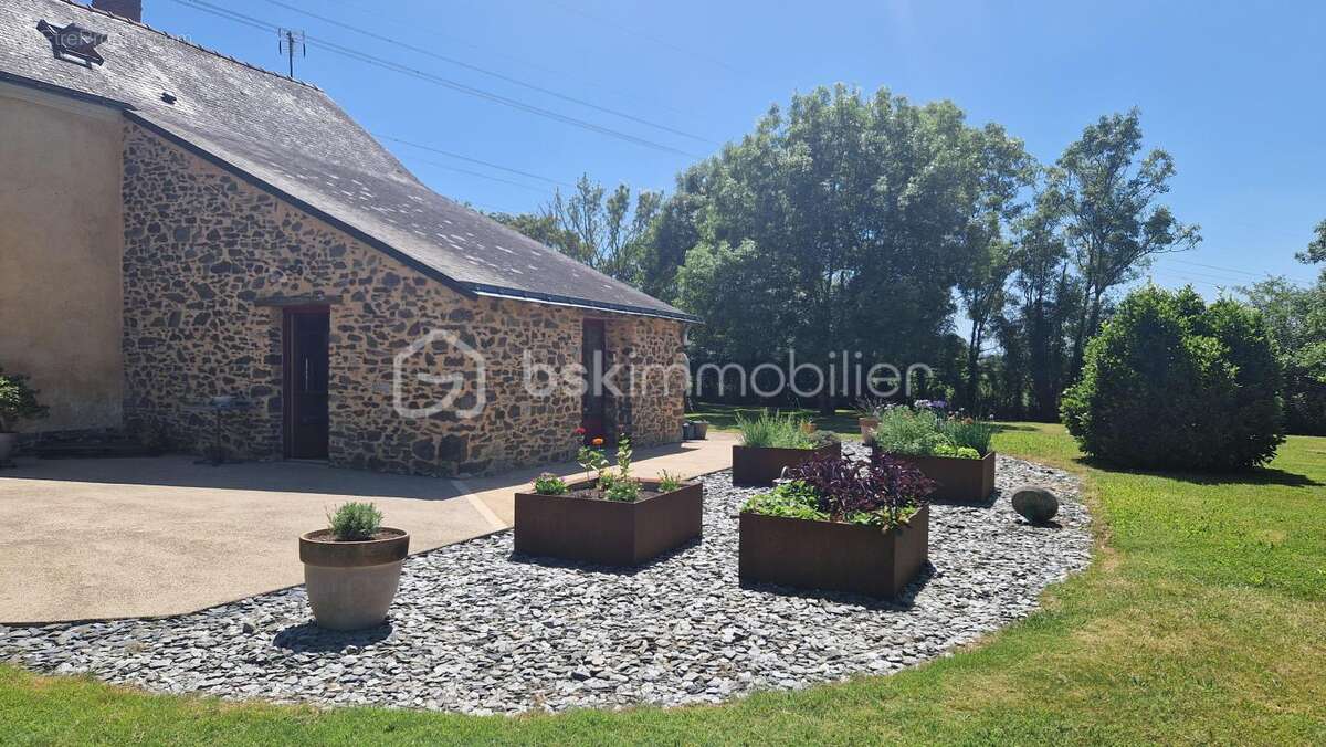 Maison à LIGNE