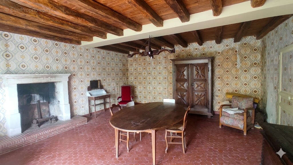 Maison à THURE