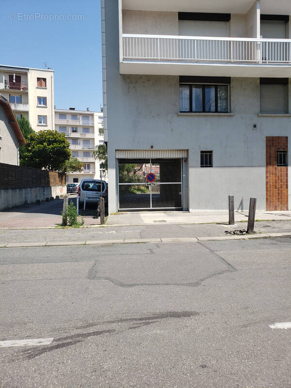 Parking à GRENOBLE