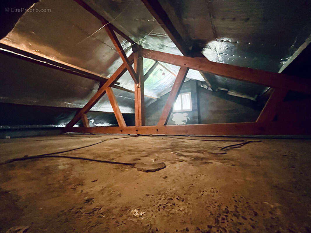 Maison à ROCHE-LEZ-BEAUPRE