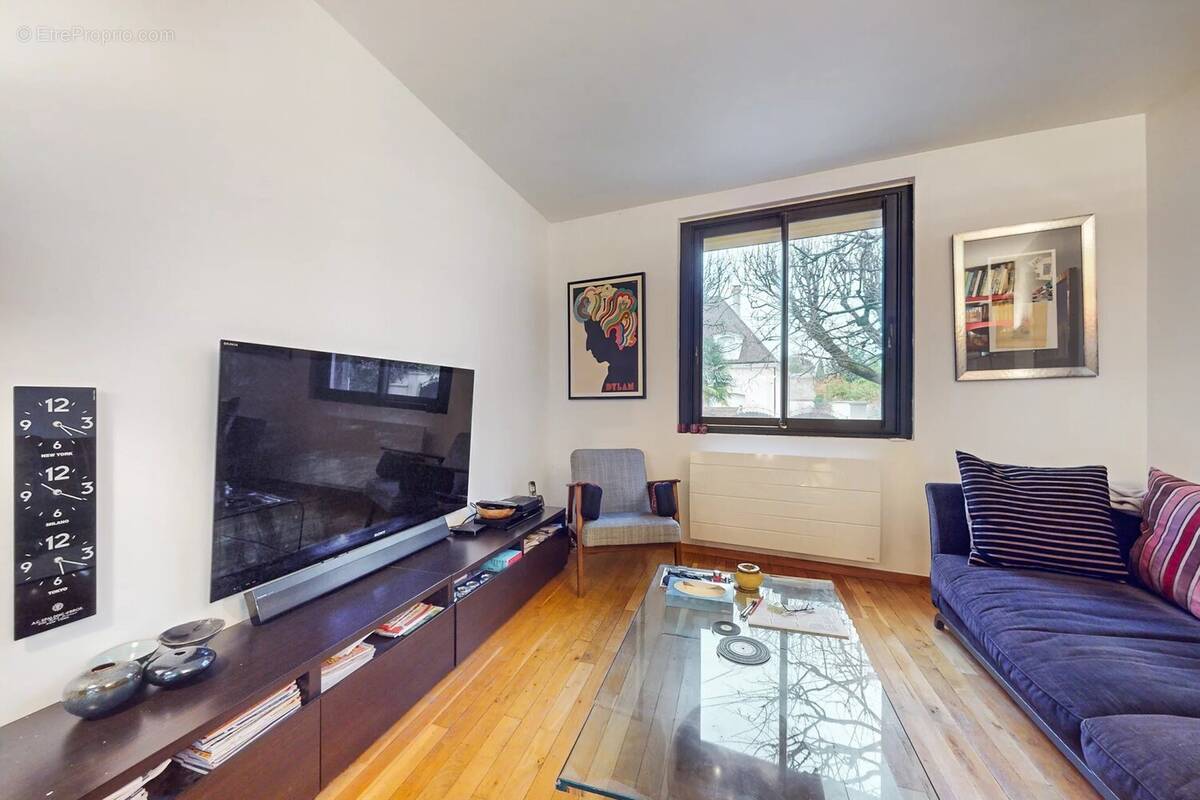 Maison à SAINT-MAUR-DES-FOSSES