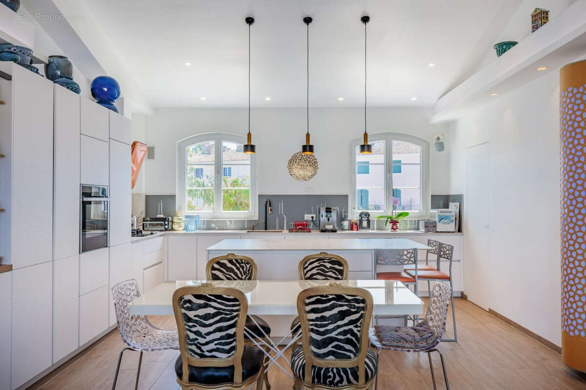 Appartement à GRIMAUD