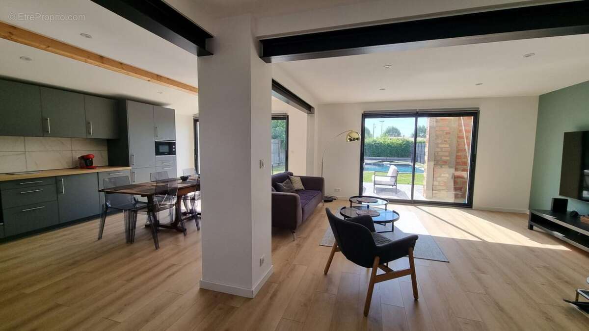 Maison à SAINTE-HELENE