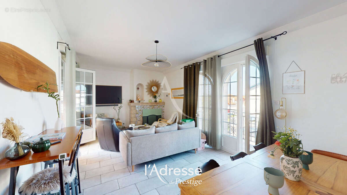 Ensemble immobilier - ZI de Layats - photo 3