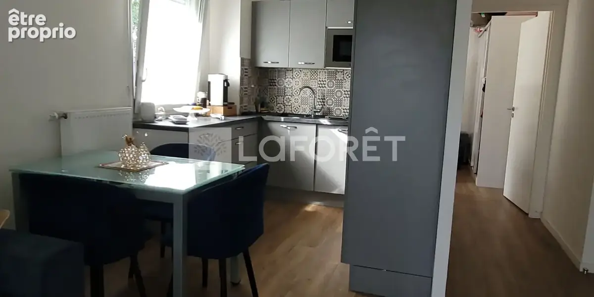 À vendre - Appartement F3 avec 2 terrasses et box à Thiais - photo 5