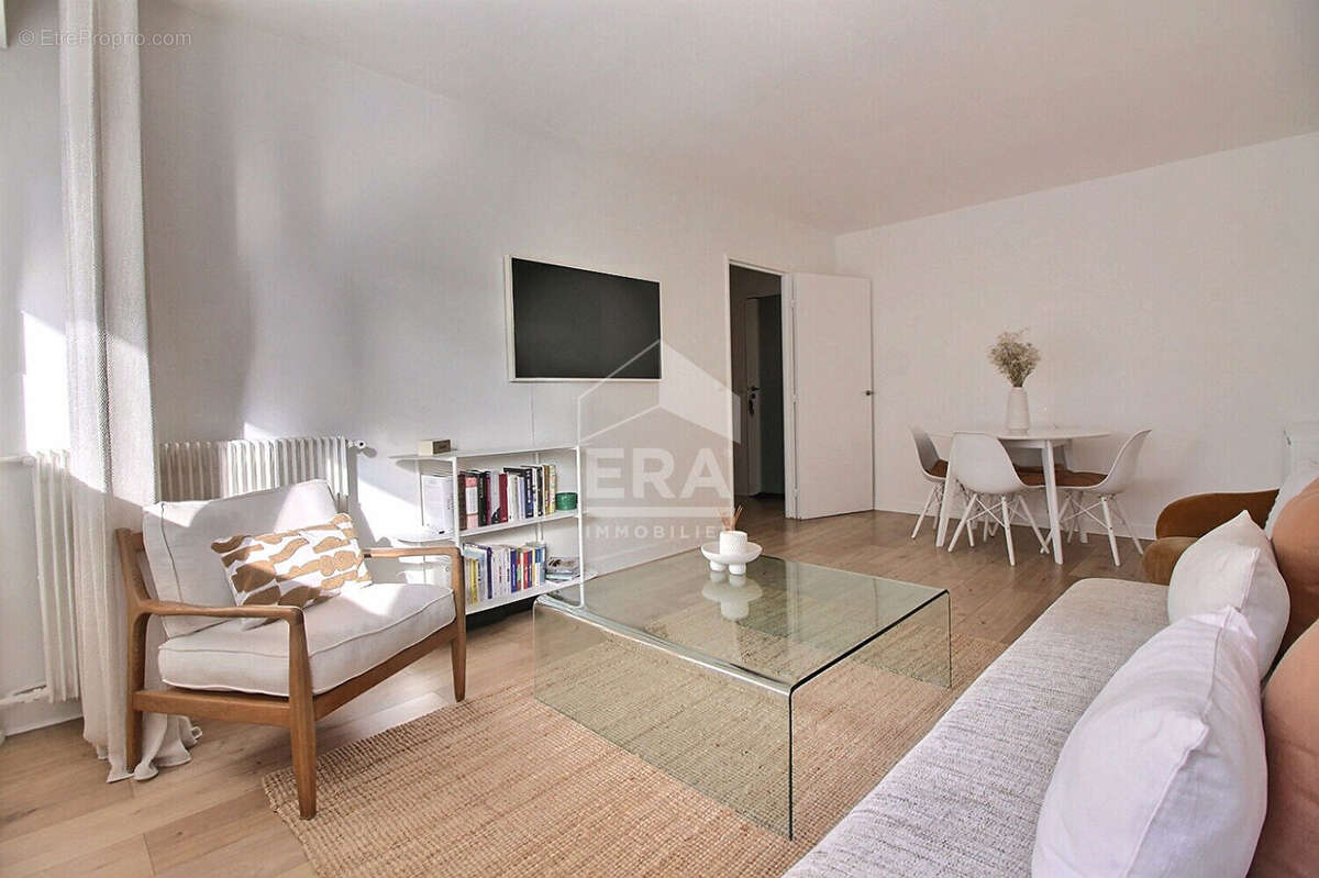 Appartement à CLICHY