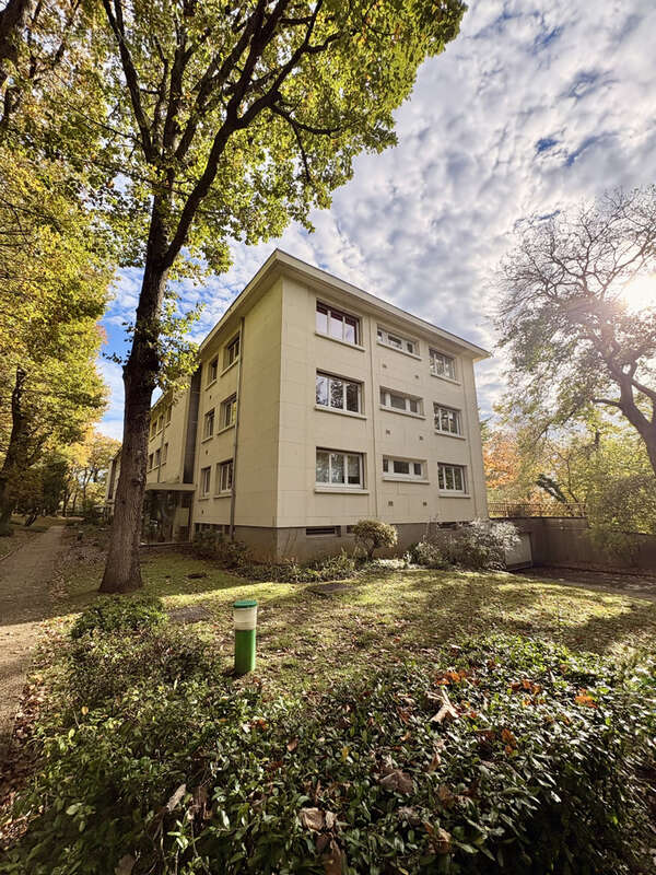 Appartement à AVRILLE