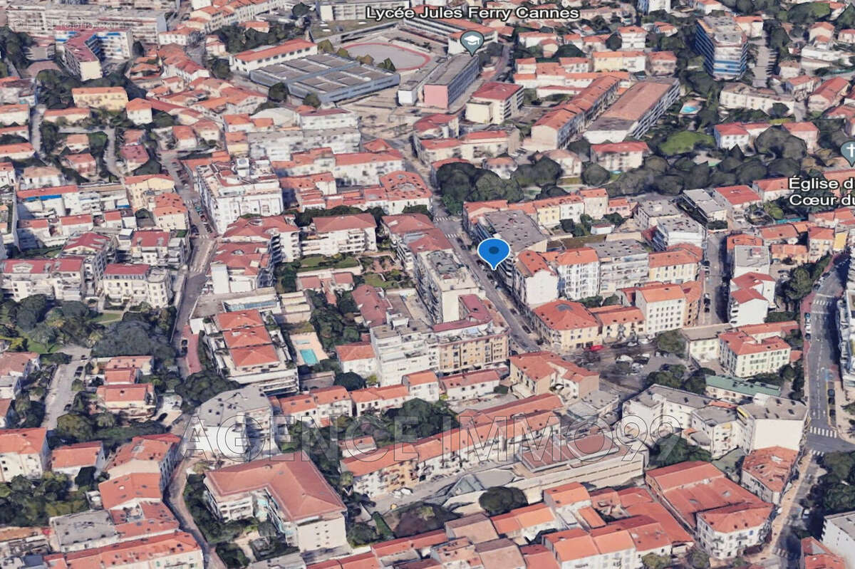 Parking à CANNES
