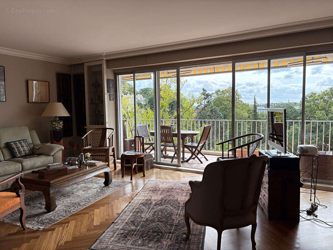 Bel appartement T5 traversant de 126 m² donnant sur une terrasse Sud Ouest avec vue panoramique sur la Chézine en étage élevé av - photo 7