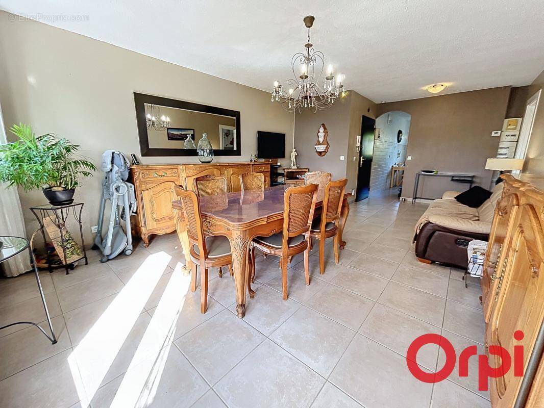 Appartement à MARSEILLE-11E