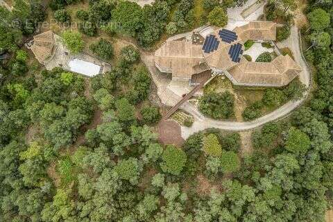 Maison à SUZE-LA-ROUSSE