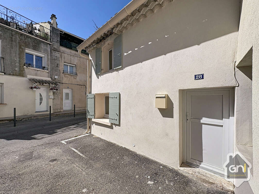 Maison à SENAS