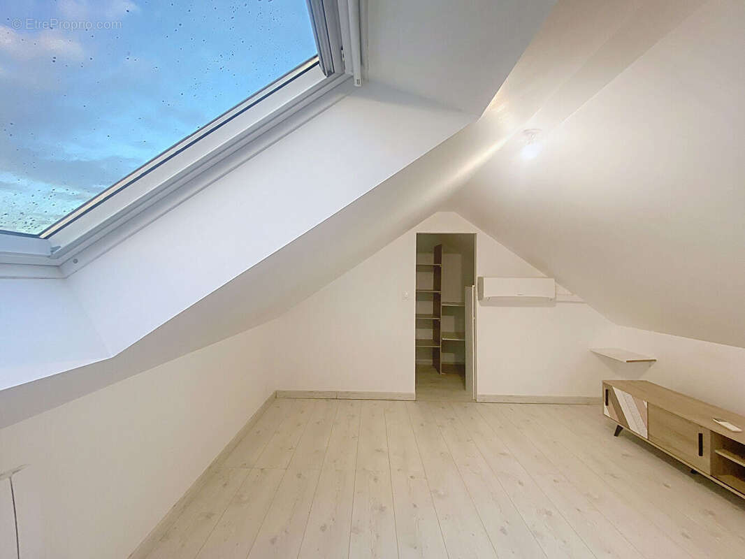 Maison à SAINT-LYE-LA-FORET