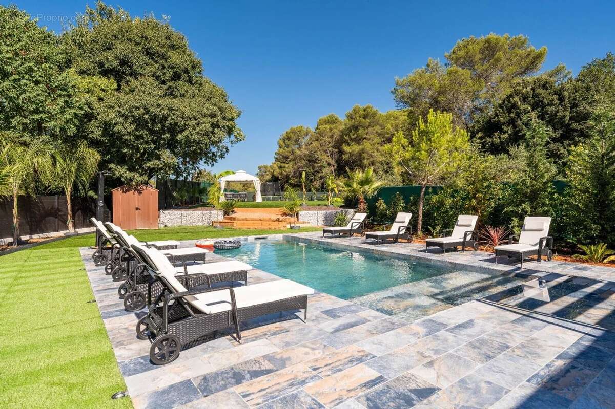 Maison à MOUGINS