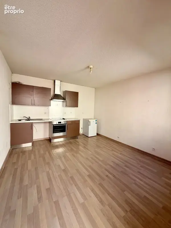 Appartement 2 pièces 34 m² à vendre à Mazamet (81200) - photo 2