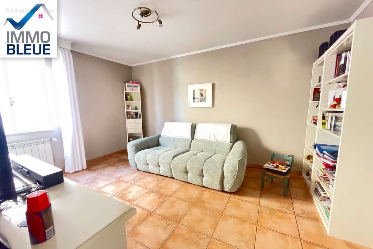 Maison à CHATEAUNEUF-LES-MARTIGUES