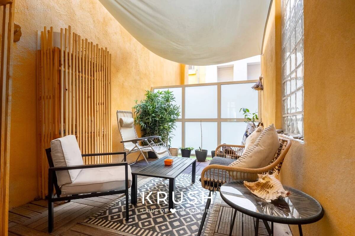 Appartement à MARSEILLE-2E