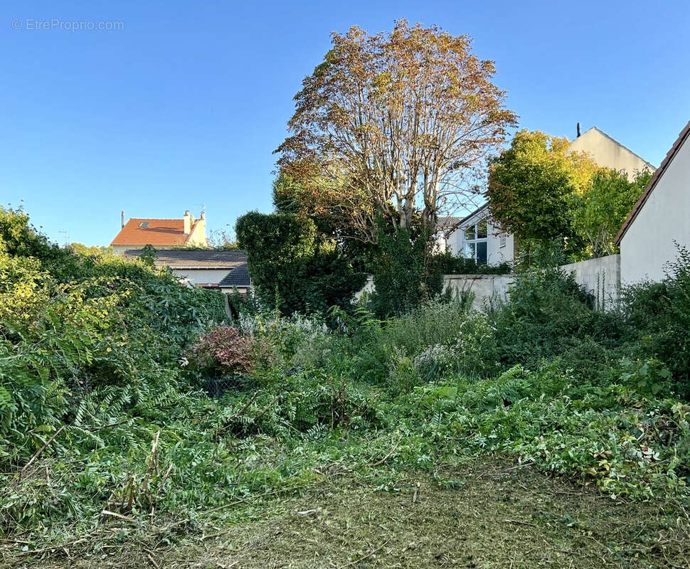 Terrain à CLAMART