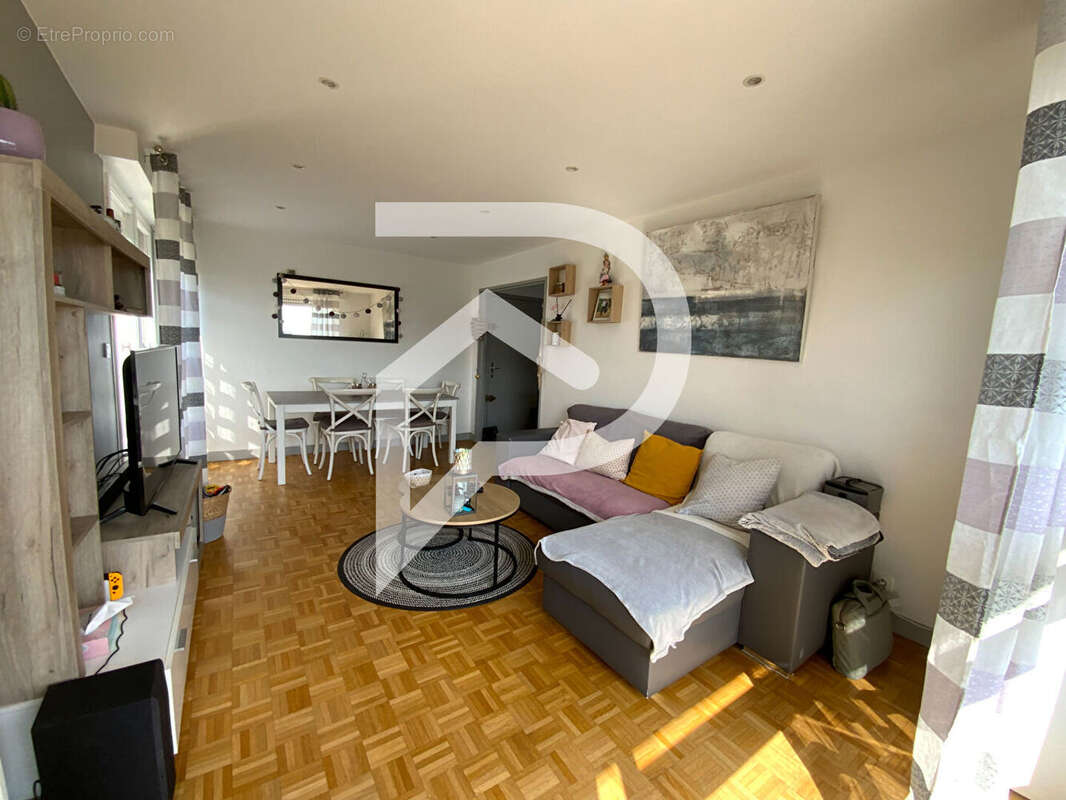 Appartement à MAUREPAS