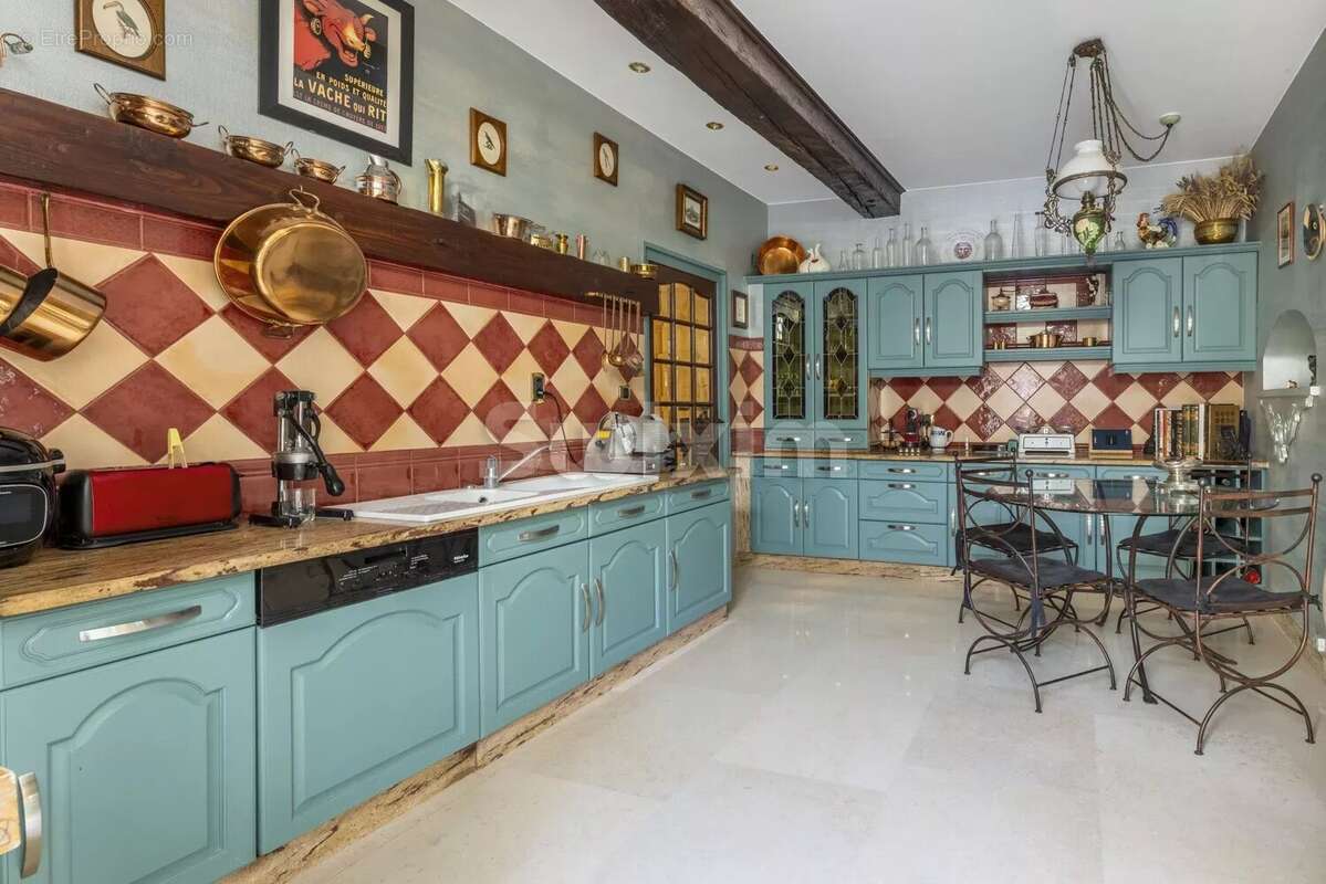 Maison à VILLEFRANCHE-SUR-SAONE