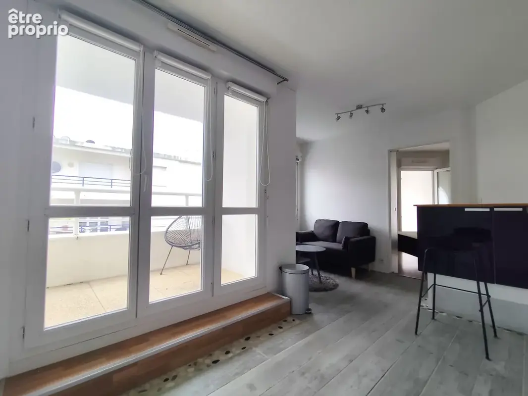 T2 cocon de 31 m2 avec Terrasse et Loggia + Place de parking souterrain sécurisée — À 10 min de la plage - photo 5