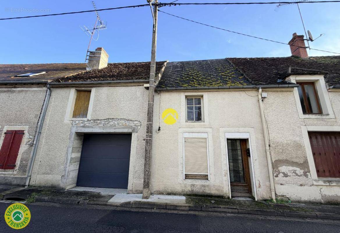 Maison à CHATEAUNEUF-SUR-CHER