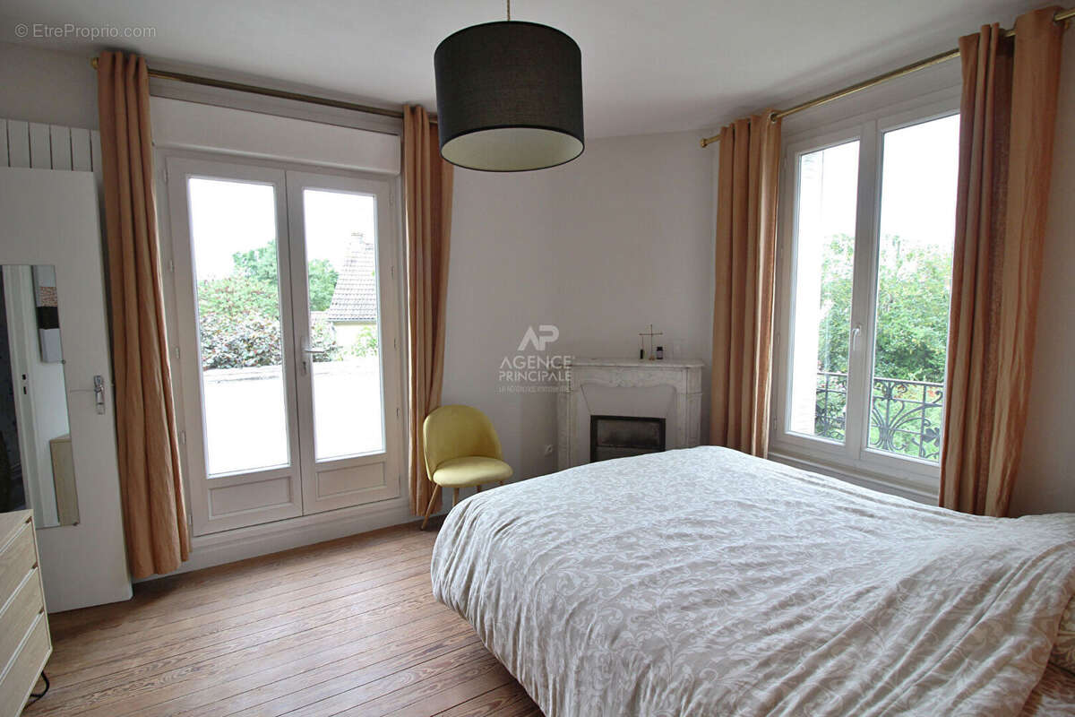 Séduisante Meulière à deux pas de la gare de Franconville! - photo 8