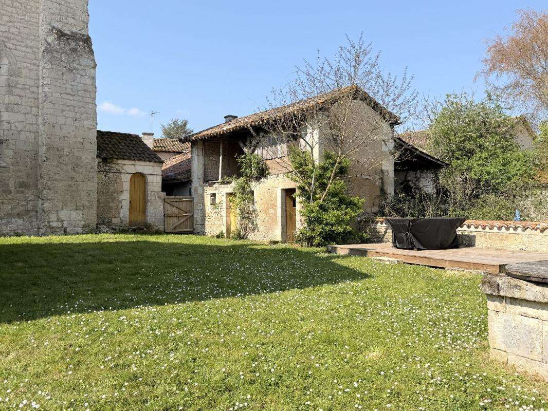 Maison à SAINT-SEVERIN