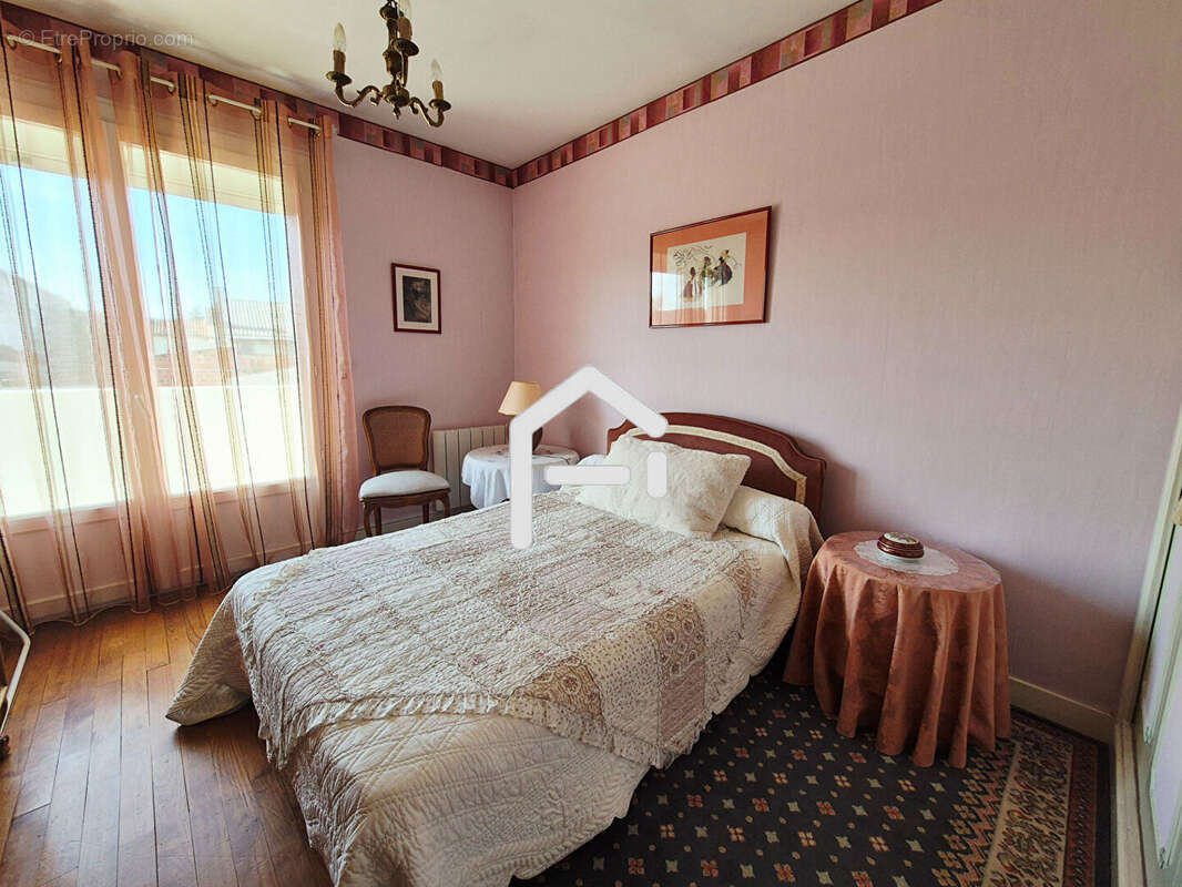 Appartement à BEAUZELLE