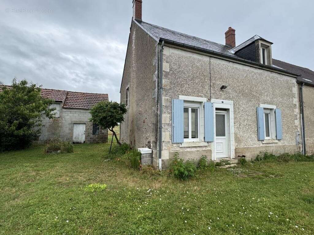 Maison à SAINT-LOUP-DES-CHAUMES